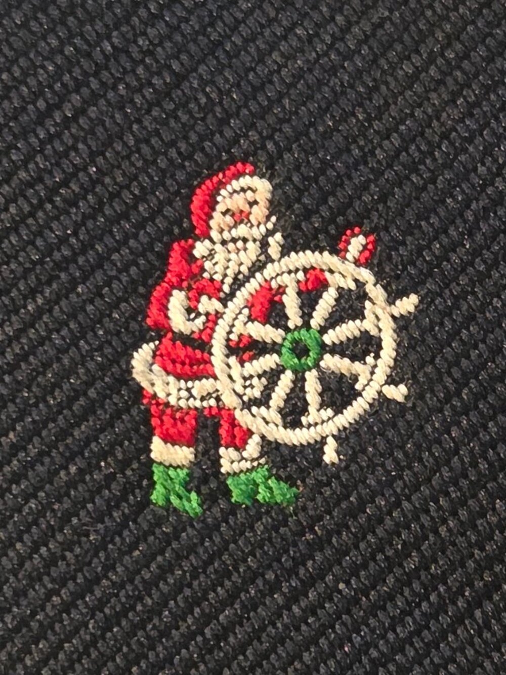 Cape Cod Boat Captain Santa Tie Navy Red Vintage 3 1/2" Wide Vintage